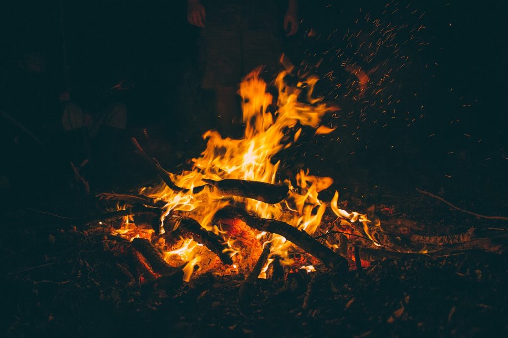 bonfire, burning, campfire-1835829.jpg